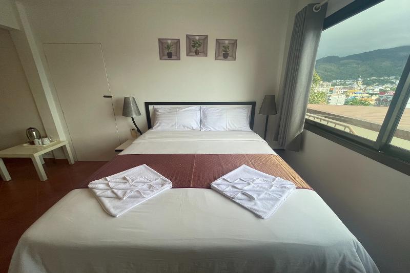 Swiss Villas Panoramic – Hillside Beach View - Oda