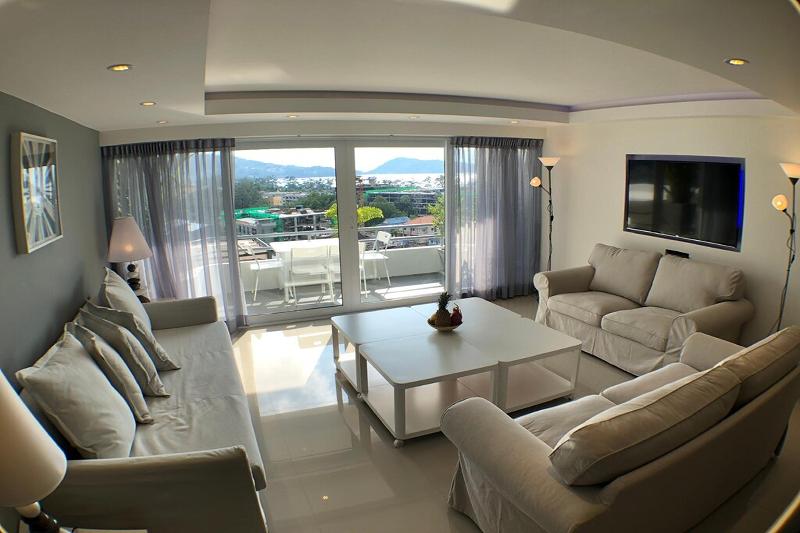 Swiss Villas Panoramic – Hillside Beach View - Oda