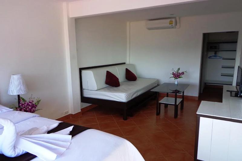 Swiss Villas Panoramic – Hillside Beach View - Oda