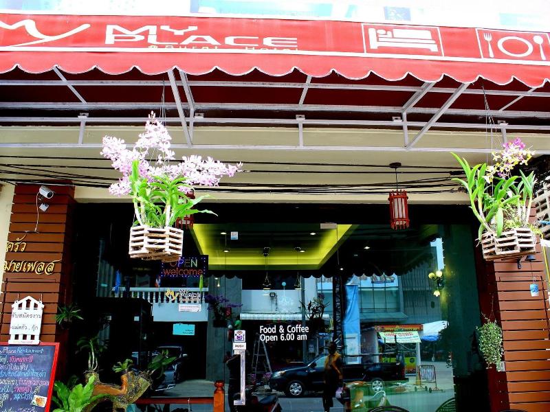 My Place @ Surat Hotel - Restoran