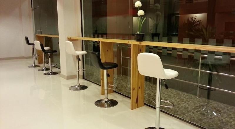 Perfect Place - Lobi