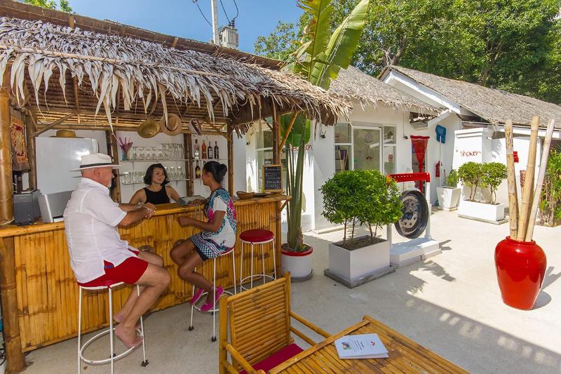 The White Cottage - Bar