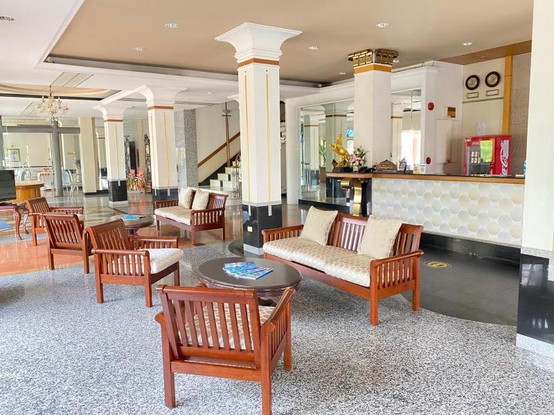 Crystal Hotel - Lobi