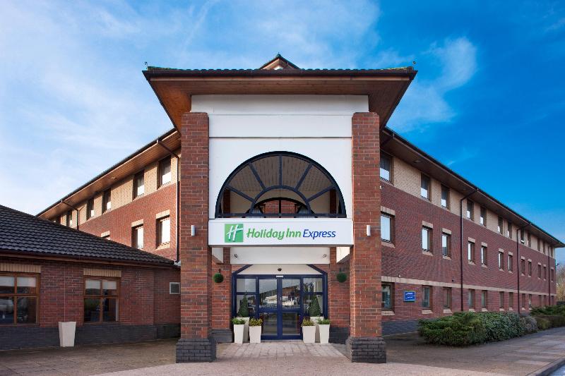 Holiday Inn Express Warwick - Stratford-upon-Avon - Genel