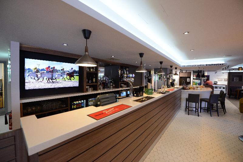 Holiday Inn Wolverhampton - Racecourse - Bar