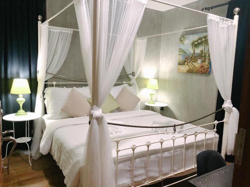 House Of Passion Amphawa - Oda
