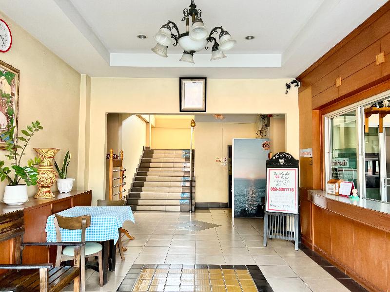 Sunshine Place Udon by ZUZU - Lobi