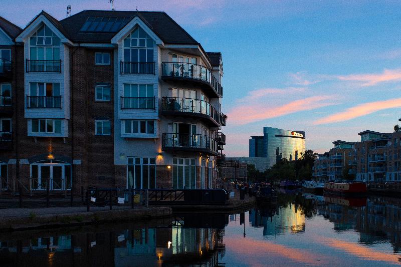 Holiday Inn London Brentford Lock - Genel