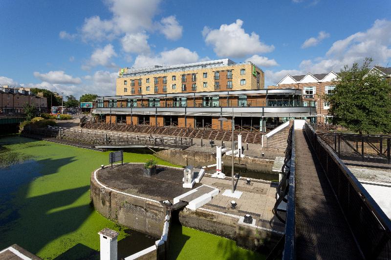 Holiday Inn London Brentford Lock - Genel