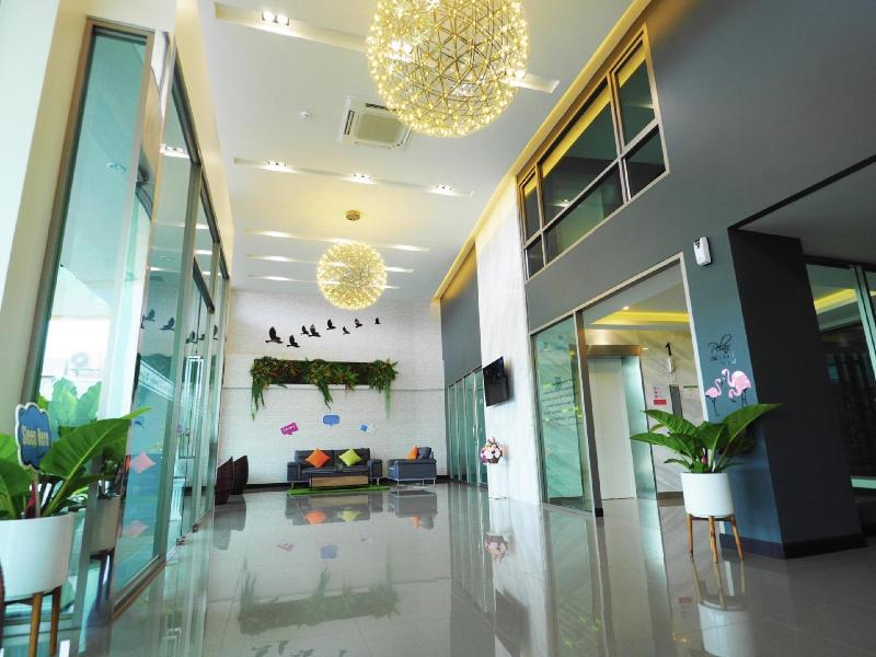 Clover Hotel Hatyai - Lobi