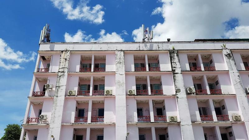 Rich Hotel - Genel