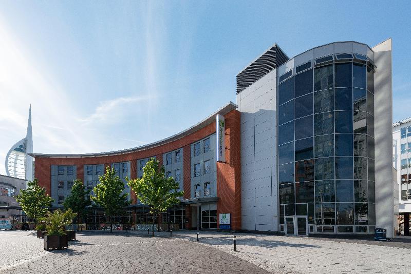 Holiday Inn Express Portsmouth Gunwharf Quays - Genel