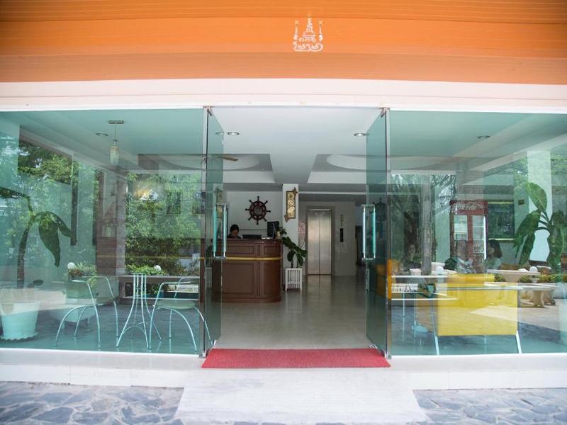 BT Grand Condotel - Lobi