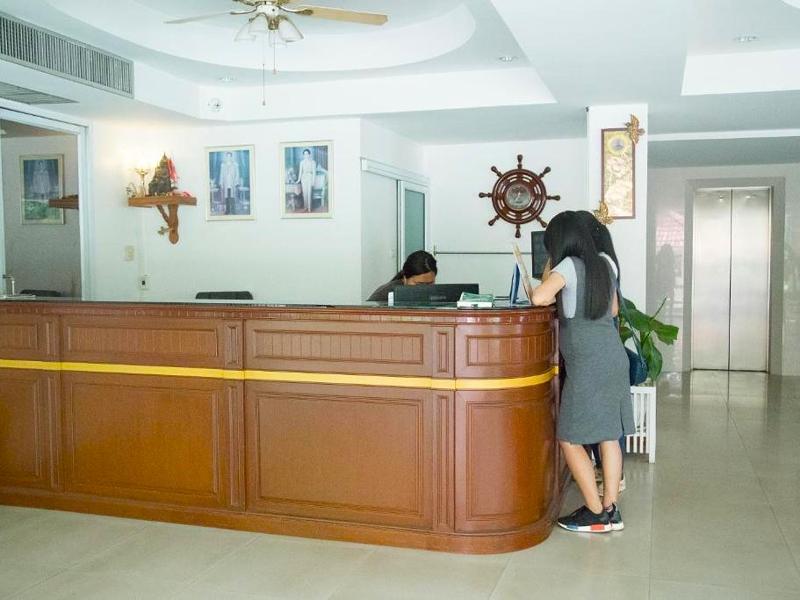 BT Grand Condotel - Lobi