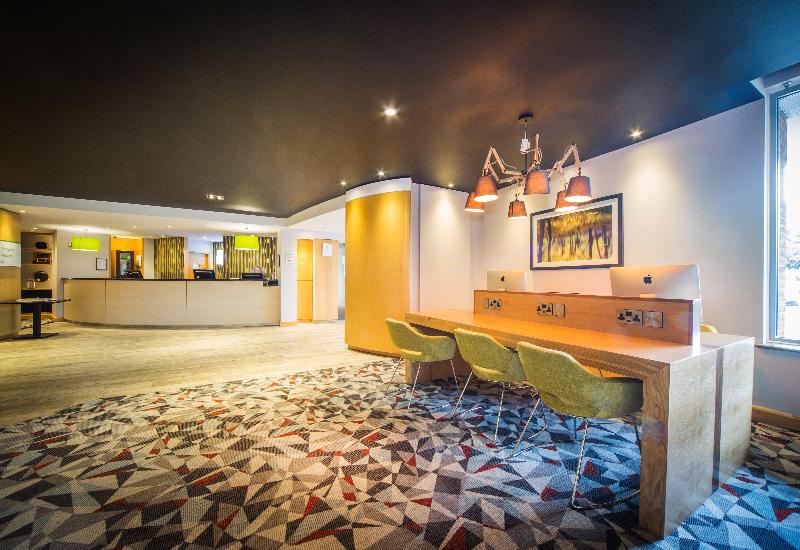 Holiday Inn Reading South - Lobi