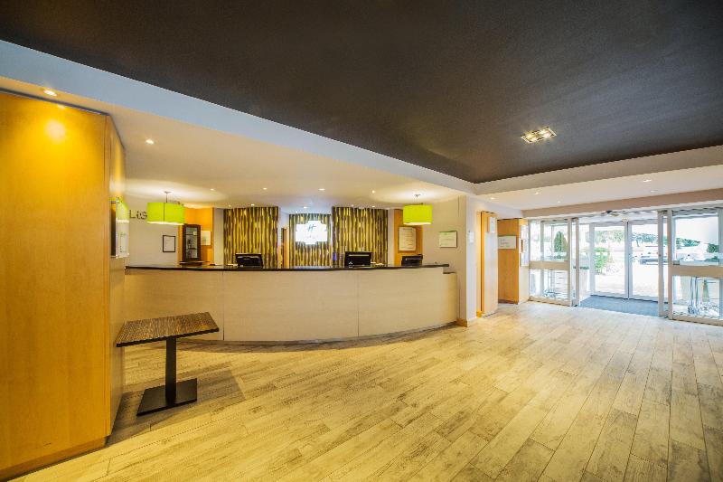 Holiday Inn Reading South - Lobi