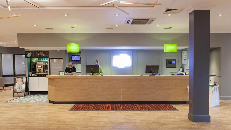 Holiday Inn Runcorn - Lobi