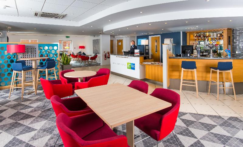 Holiday Inn Express Southampton West - Bar