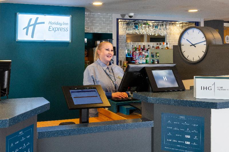 Holiday Inn Express Stafford - Genel