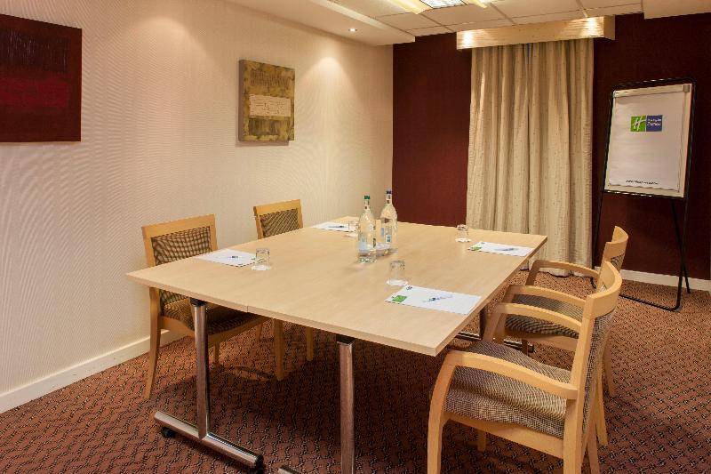 Holiday Inn Express Stansted Airport - Toplantı