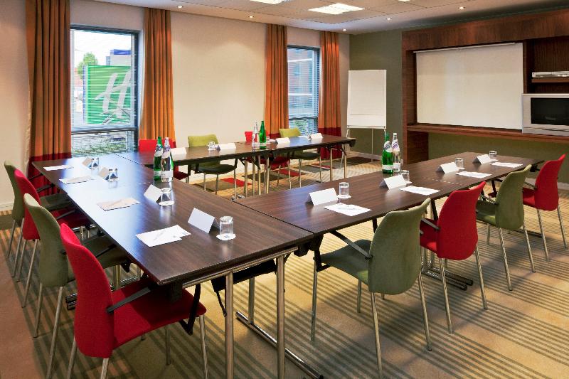 Holiday Inn Express Stevenage - Toplantı