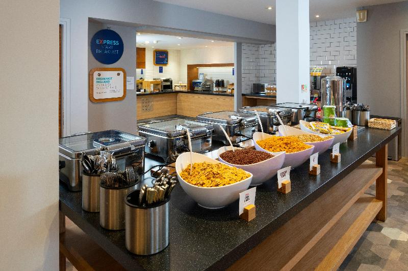 Holiday Inn Express Stevenage - Restoran