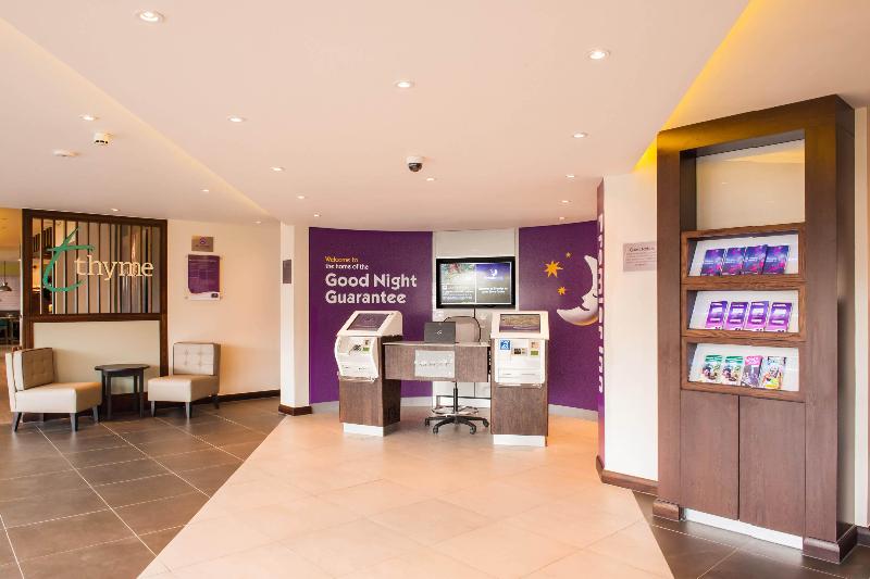 Premier Inn Luton Town Centre - Lobi