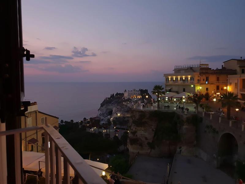 B&B Island Tropea vista mare - Oda