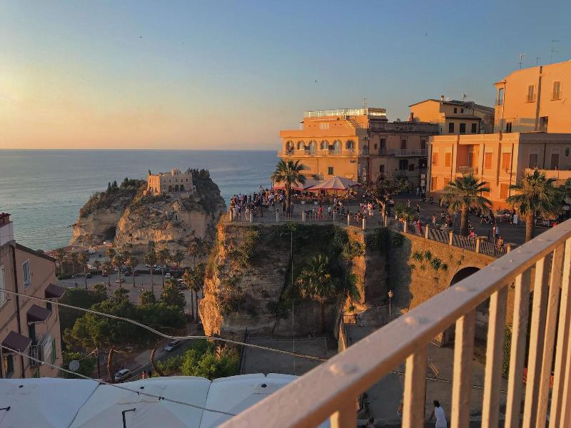 B&B Island Tropea vista mare - Oda