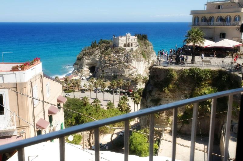 B&B Island Tropea vista mare - Oda