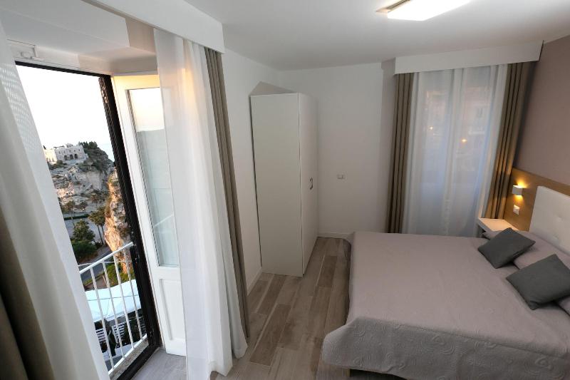 B&B Island Tropea vista mare - Oda