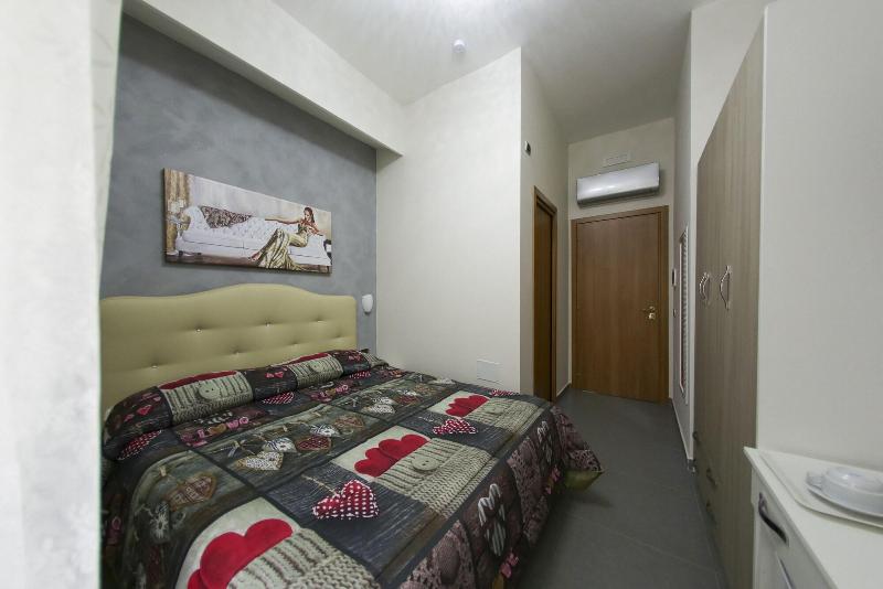 Donn'Anna Bed & Breakfast - Oda