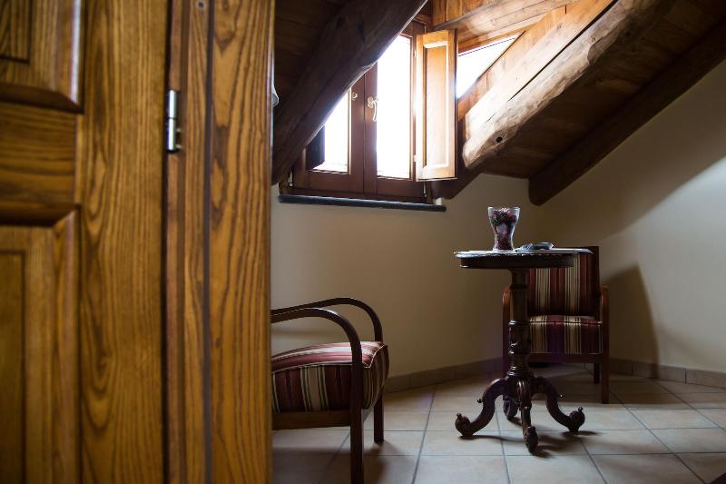 Palazzo Lauritano - Historic Rooms - Oda
