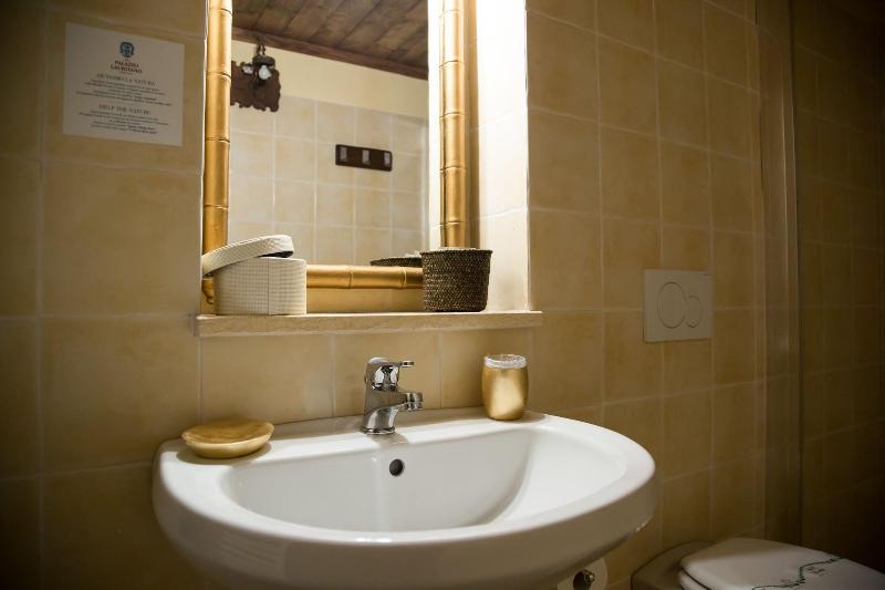 Palazzo Lauritano - Historic Rooms - Oda