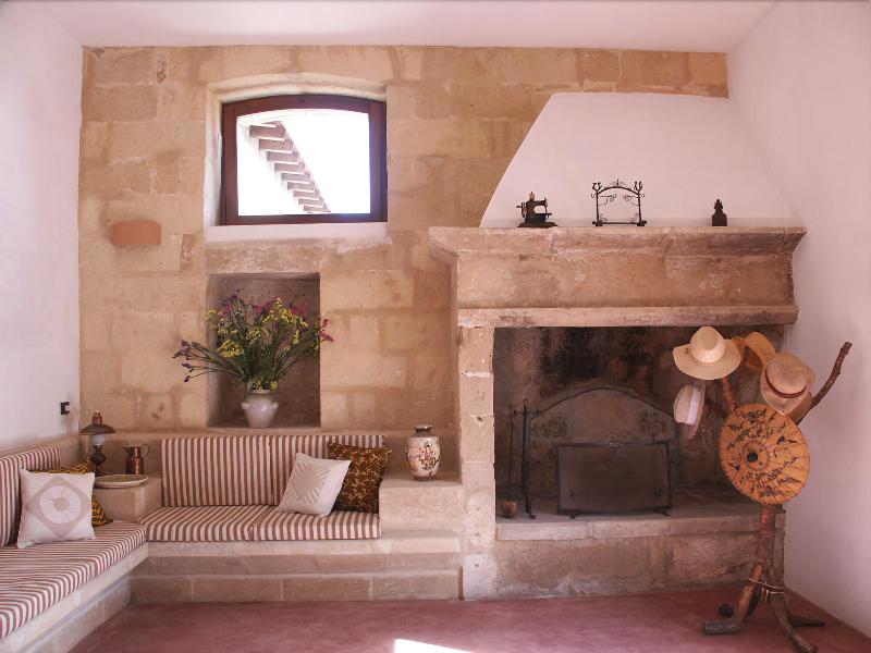 Masseria Dei 12 Granai - Lobi