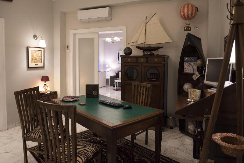 Authentic Sweet Home - Oda