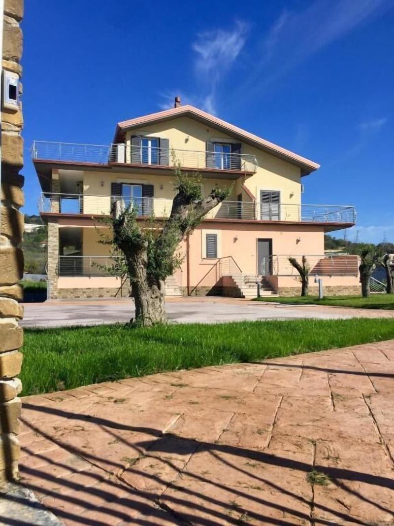 Miro' Agropoli - Genel