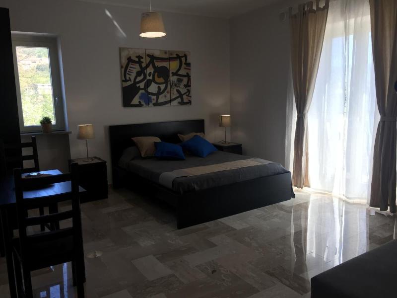 Miro' Agropoli - Oda