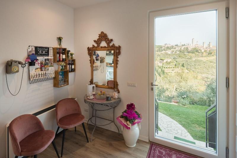 B & B La Cornice - Gina Room With Bathroom and Pri - Lobi
