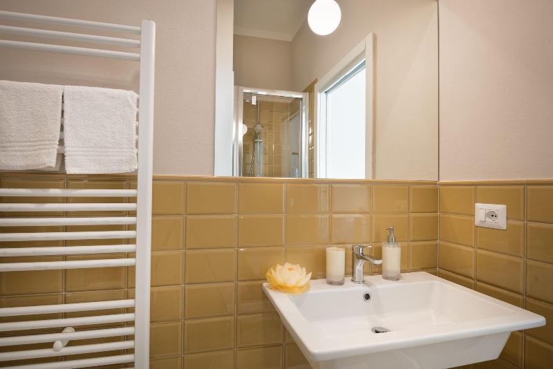 B & B La Cornice - Gina Room With Bathroom and Pri - Oda