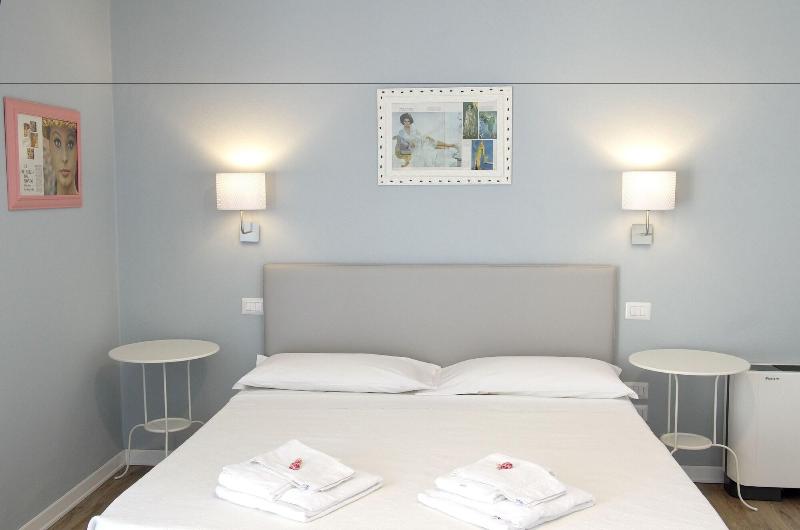 B & B La Cornice - Gina Room With Bathroom and Pri - Oda