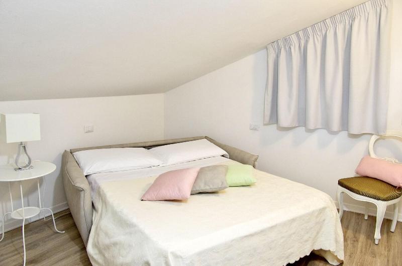 B & B La Cornice - Gina Room With Bathroom and Pri - Oda