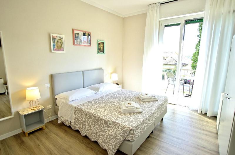 B & B La Cornice - Gina Room With Bathroom and Pri - Oda