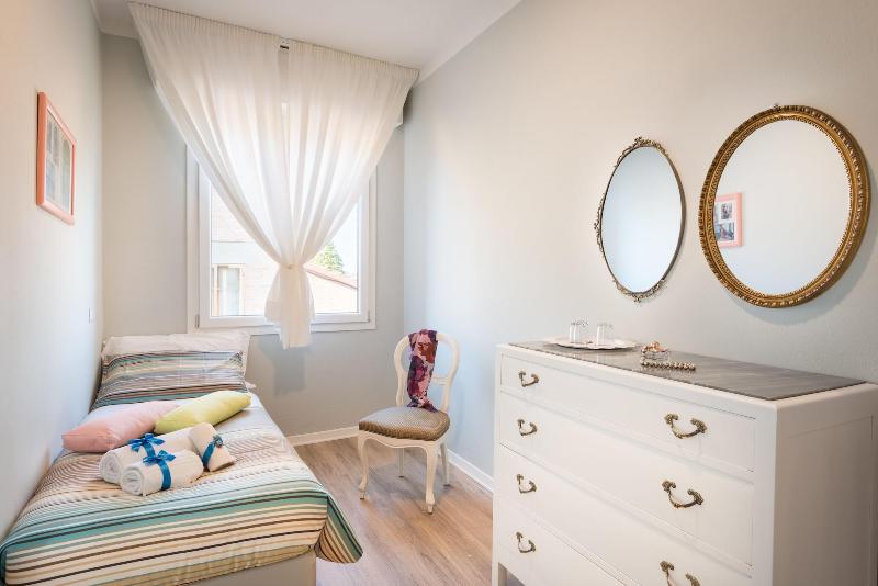 B & B La Cornice - Gina Room With Bathroom and Pri - Oda
