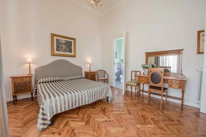Bed And Breakfast Palazzo Benso - Oda