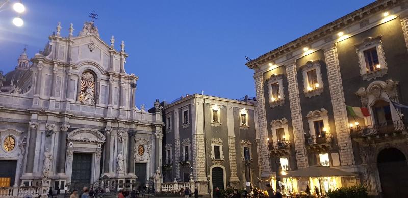 Tre Stelle Al Duomo - Genel