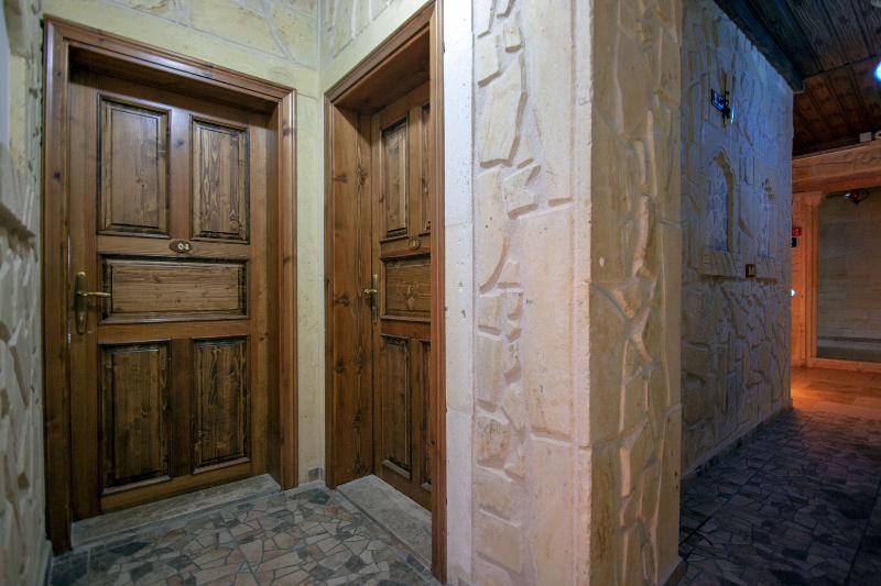Peace Stone House - Genel