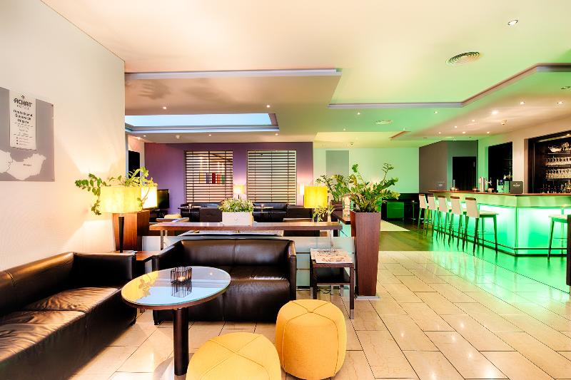 ACHAT Hotel Wiesbaden City - Lobi