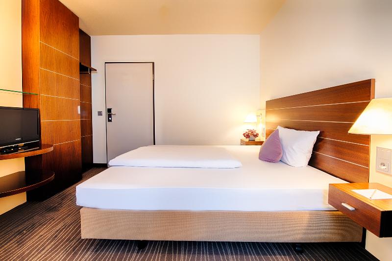 ACHAT Hotel Wiesbaden City - Oda