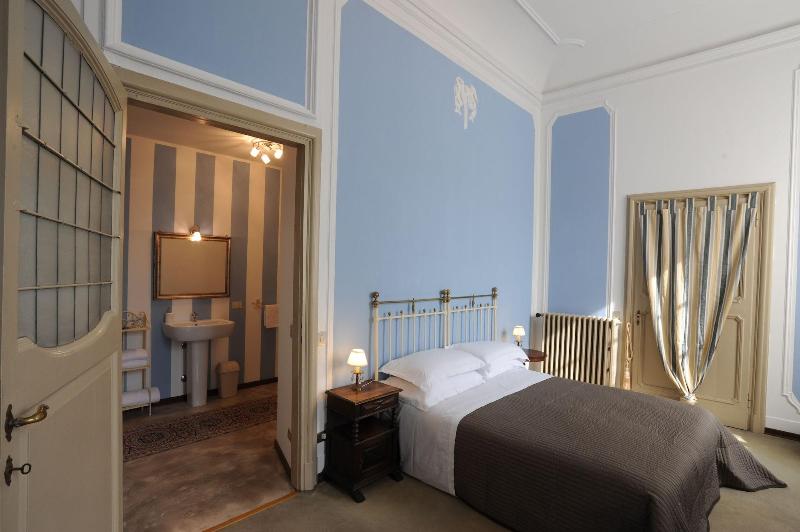 Antica Dimora B&B in Historic Residence - Oda